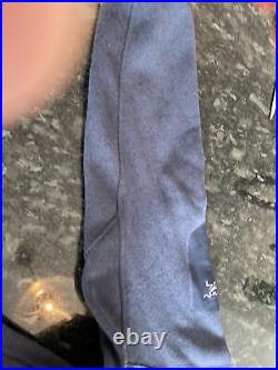 ARCTERYX Covert Cardigan Mens Blue Navy Fleece Jacket Large Full Zip