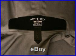 Arcteryx Mens Beta SV Jacket Black Large