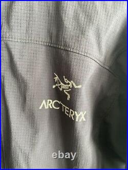Arcteryx Mens Medium Black Soft Shell Jacket