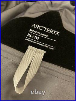 Arcteryx Zeta LT Mens XL Goretex Rain Jacket A Well Engineered Garment