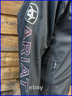 Ariat Men's Jacket New Team Softshell Black Marroon -Exclusive -8188