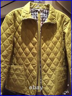 Burberry Size Large Quilted jacket with zip front mint condition