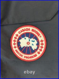 Canada goose jacket men medium