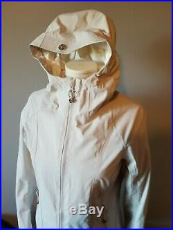 Lululemon Right As Rain Jacket Cashew Women's 6 Wind/Rain Resistant Lined