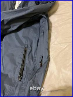 NWT New Tumi TumiPax Windbreaker Jacket Full Zip Hoodie Rain Coat Black Men's L