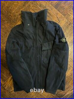 Pre-Owned Stone Island Soft Shell-R Jacket SZ Large Navy Crinkle Reps Metal