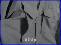 Simms Jacket Mens Large Gray Wading Guide Hooded Shell Fly Patch Fish Fishing