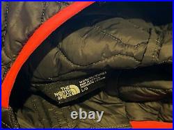 THE NORTH FACE THERMOBALL HOODED JACKET size L $220 ASPHALT GRAY PINK