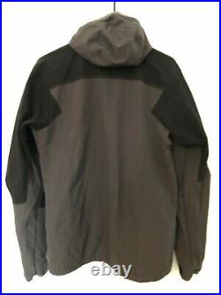 Tilak Trango Soft Shell Hooded Jacket Mens Size Large Carbon & Black