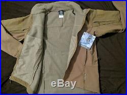 Wild Things Tactical Soft Shell Jacket withGrid Fleece lining. Coyote Large NWT