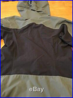 Womens Arcteryx Hooded Soft Shell jacket Medium